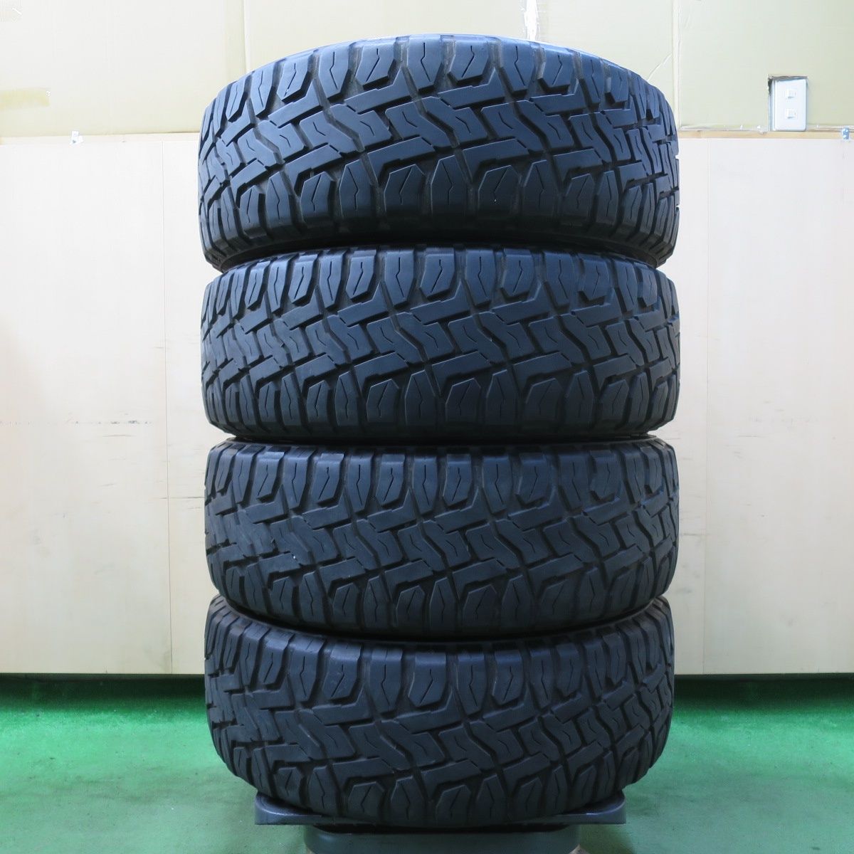 [送料無料] 4本価格225/60R17 トーヨー R/T オープン カントリー タイヤ 17インチ デリカ エクストレイル フォレスター 等5021404イノタ