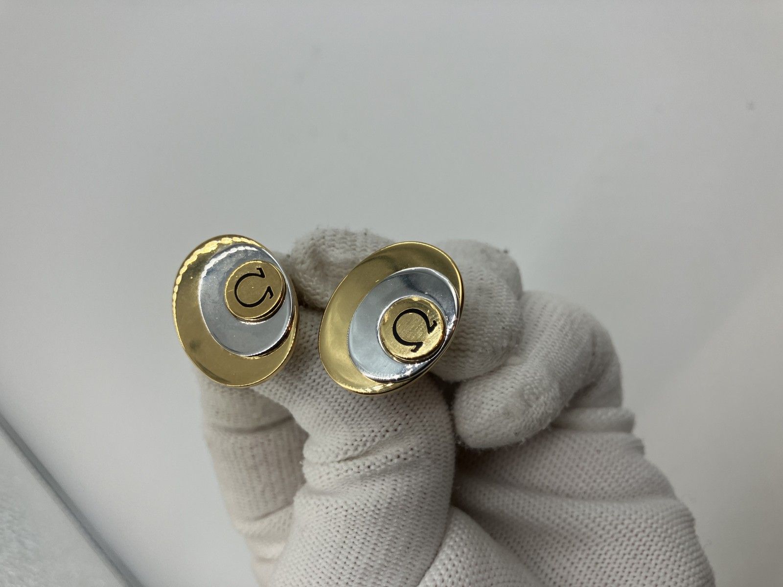 オメガ OMEGA カフス サイズ大き目 ゴールド＆シルバー 社外箱付 
