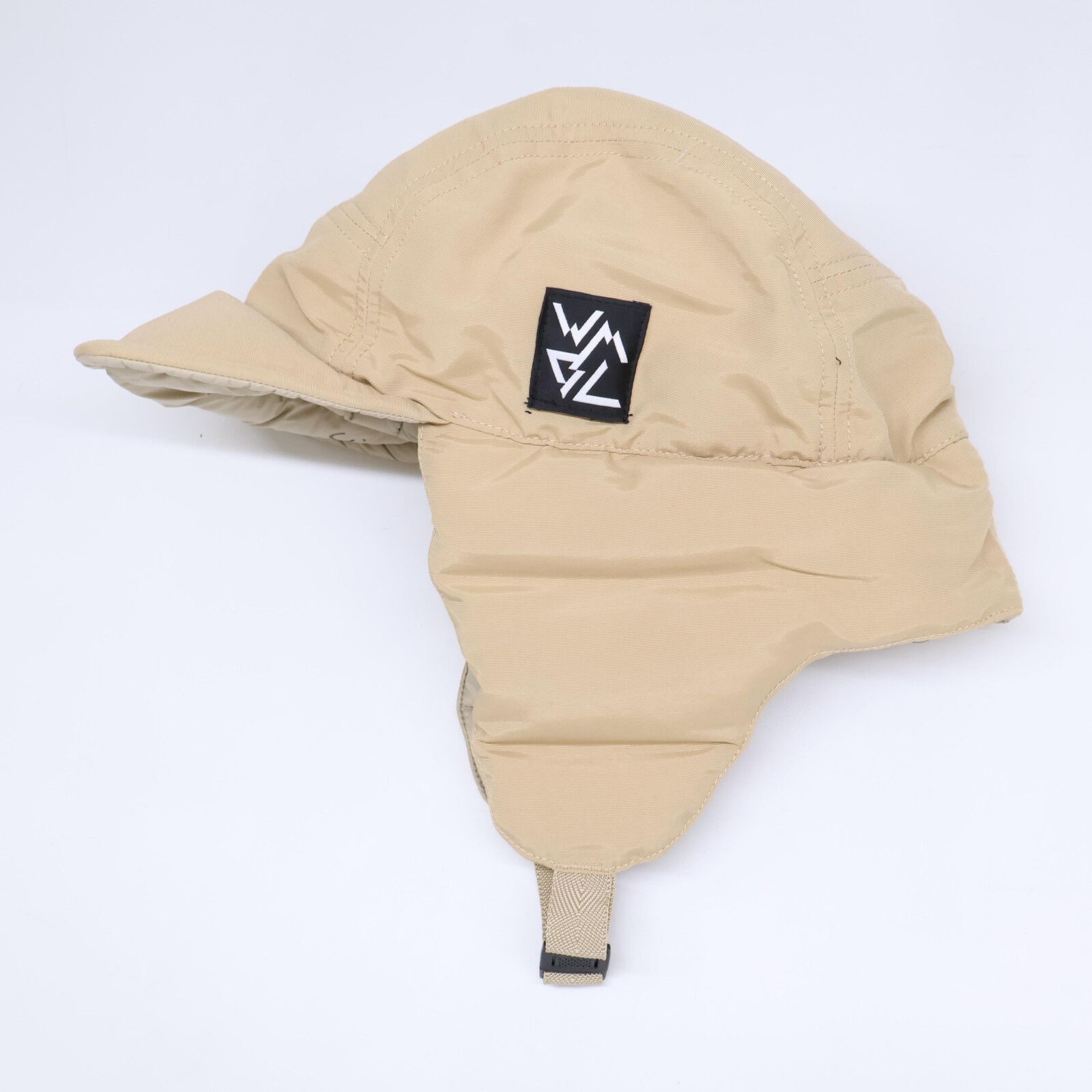WHITE MOUNTAINEERING
