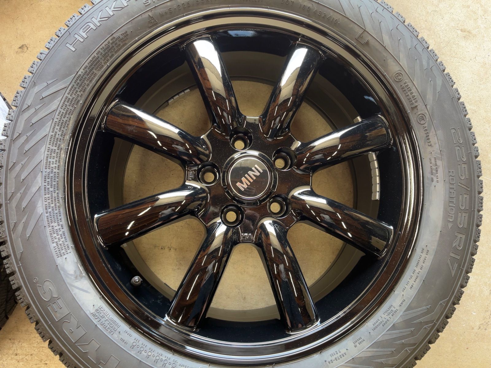 2022年スタッドレス BMW X1,X2 MAK OXFORD F60.U06 楽天市場】bmw x2