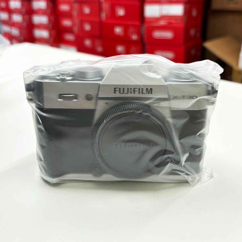 xpro3 本体＋xc15-45mm レンズセット xpro3 本体＋xc15-45mm レンズセット（Fujifilm X-Pro3 Camera