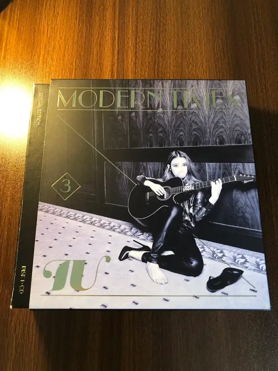 IU アイユー Modern Times 限定盤 CD+DVD IU(アイユ) モダンタイムス スペシャルエディション 未開封 IU