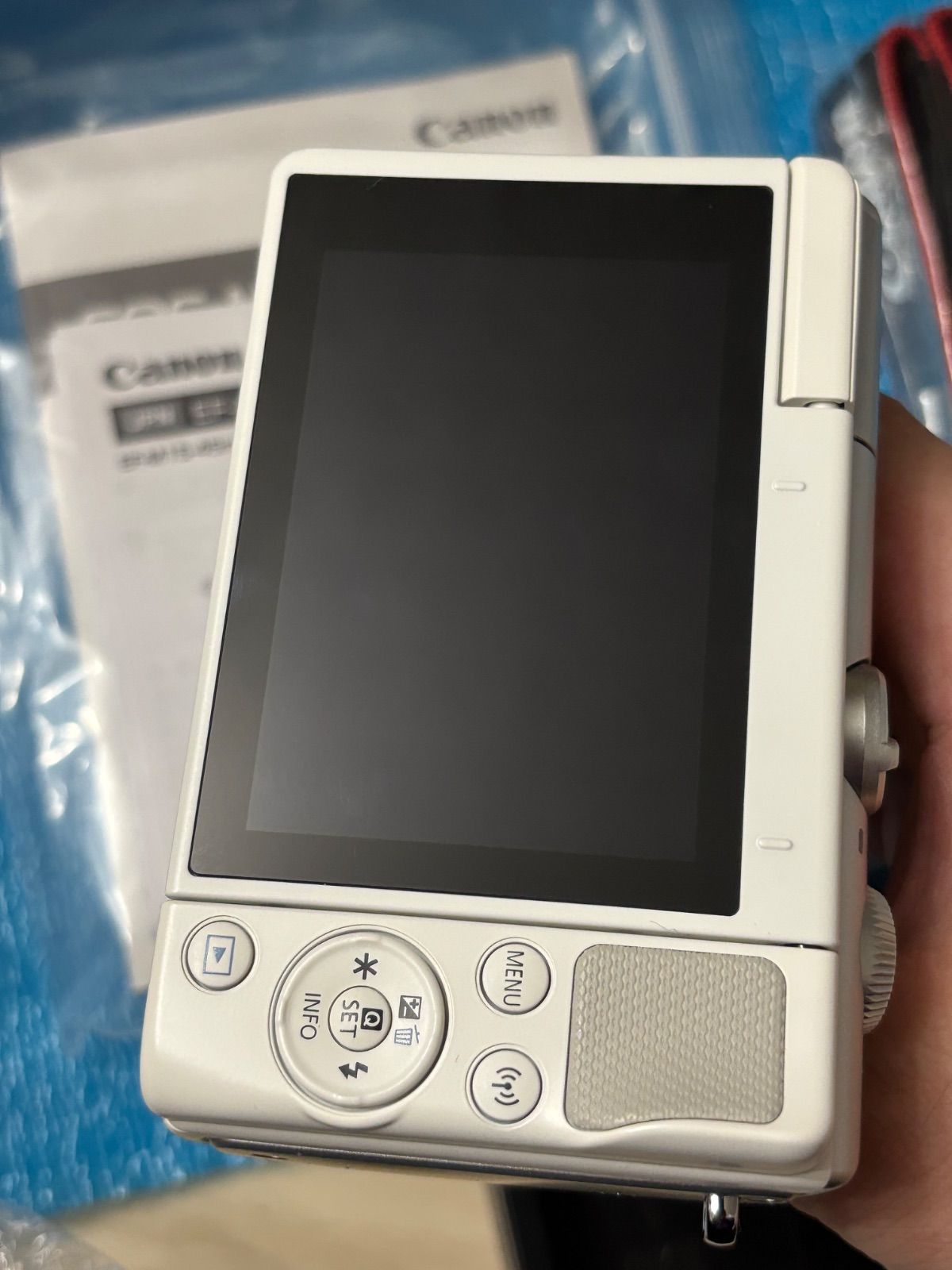CANON EOS M100 ホワイト - メルカリ CANON EOS M100 ホワイト - メルカリ