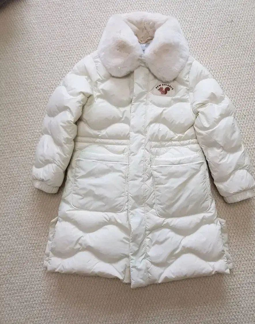 ニューバランスキッズ 軽量 ロング ダウン 130