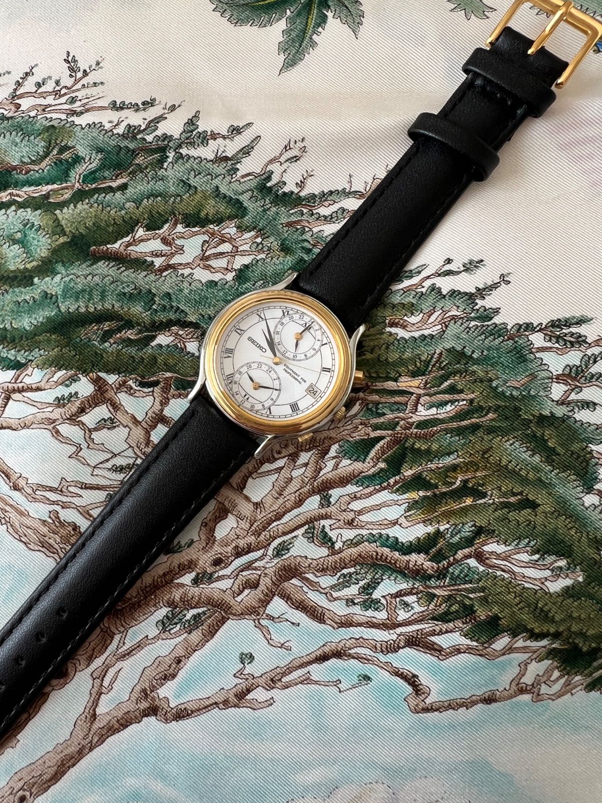 セイコー クロノグラフ クオーツ時計 5 T 12 7 A 10 稼働品