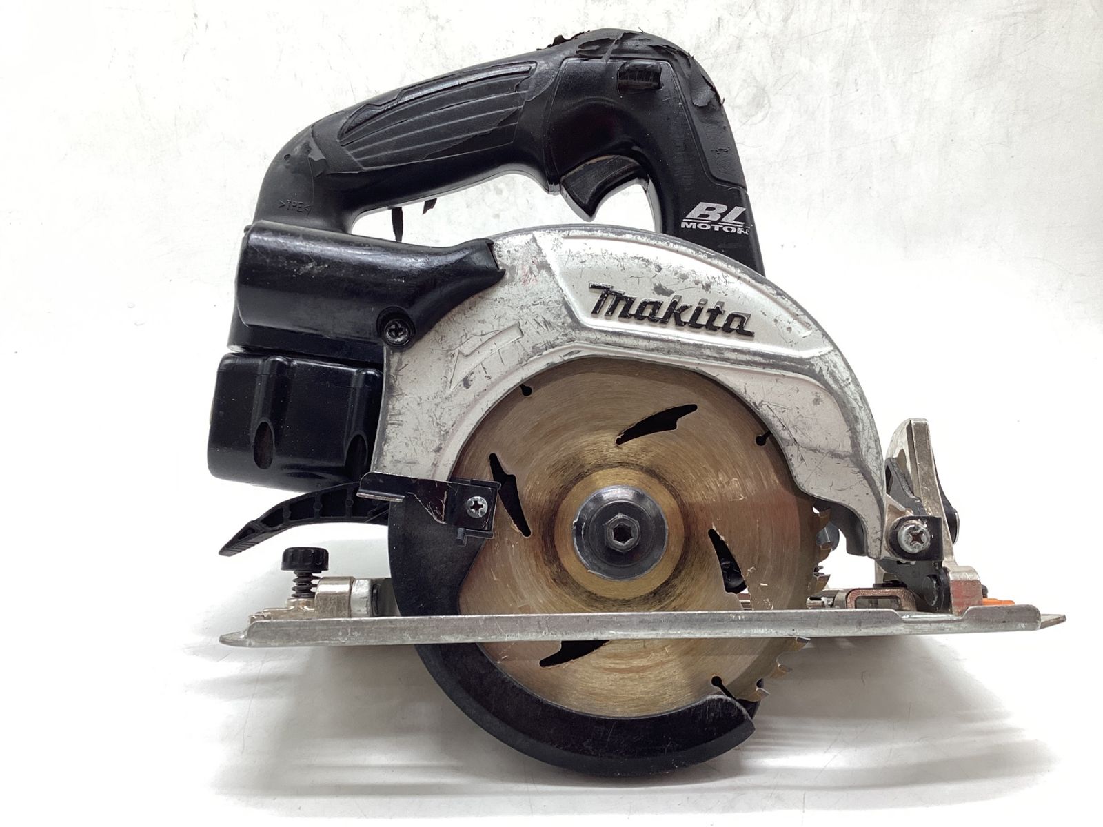 品 Makita マキタ 125ミリ充電式丸のこ 黒 HS470DZB IT7NKS1IL5I2 エコツール豊田インター店 M02