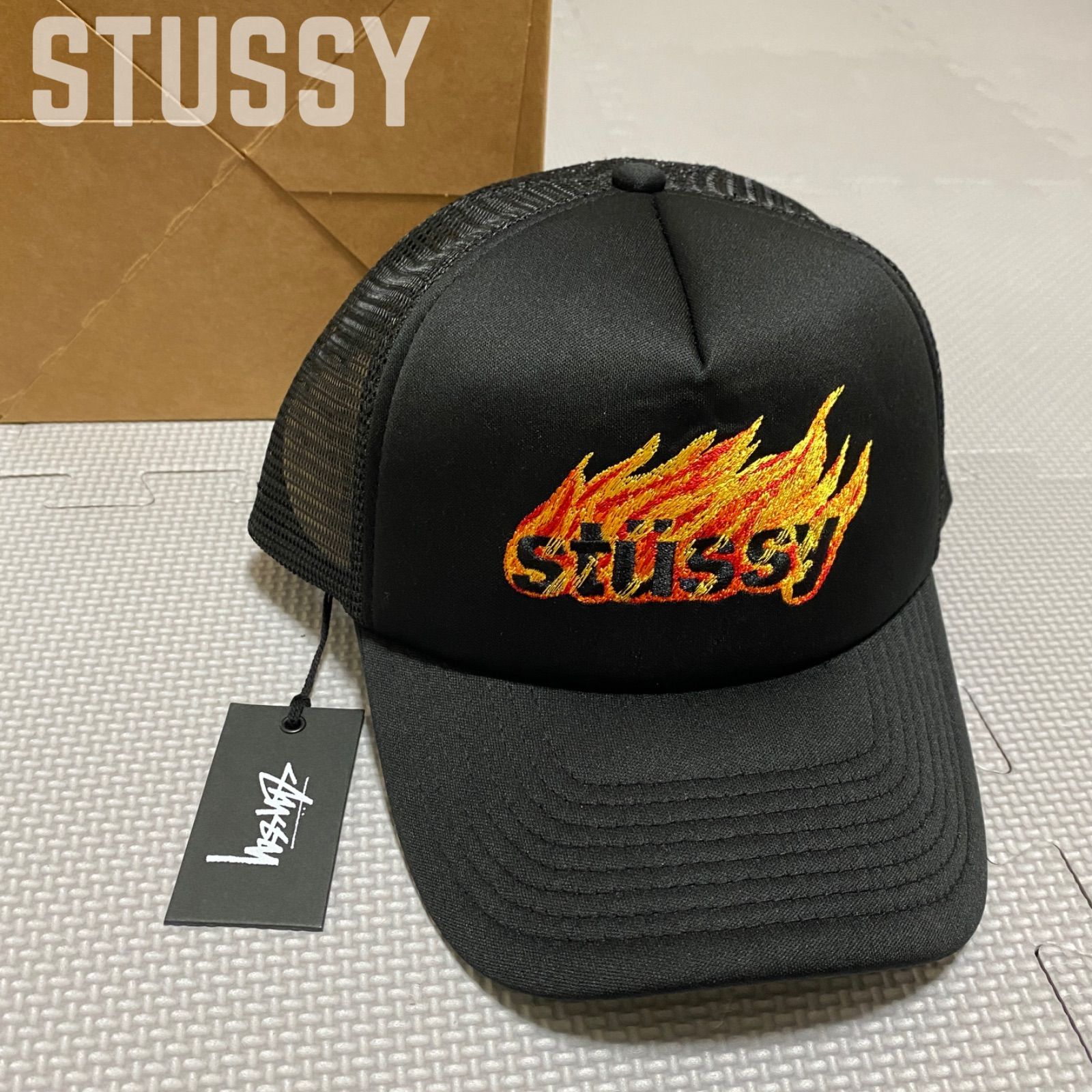 STUSSY》ステューシー フレイム ロゴ トラッカー スナップバック