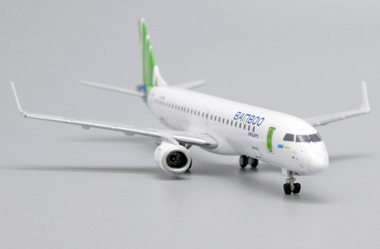 Jcwings バンブーエアウェイズ E-190 OY-GDC 1/400 - メルカリ