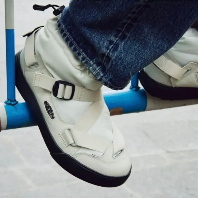 KEEN HOODZERRA WP 23.5㎝ - メルカリ 