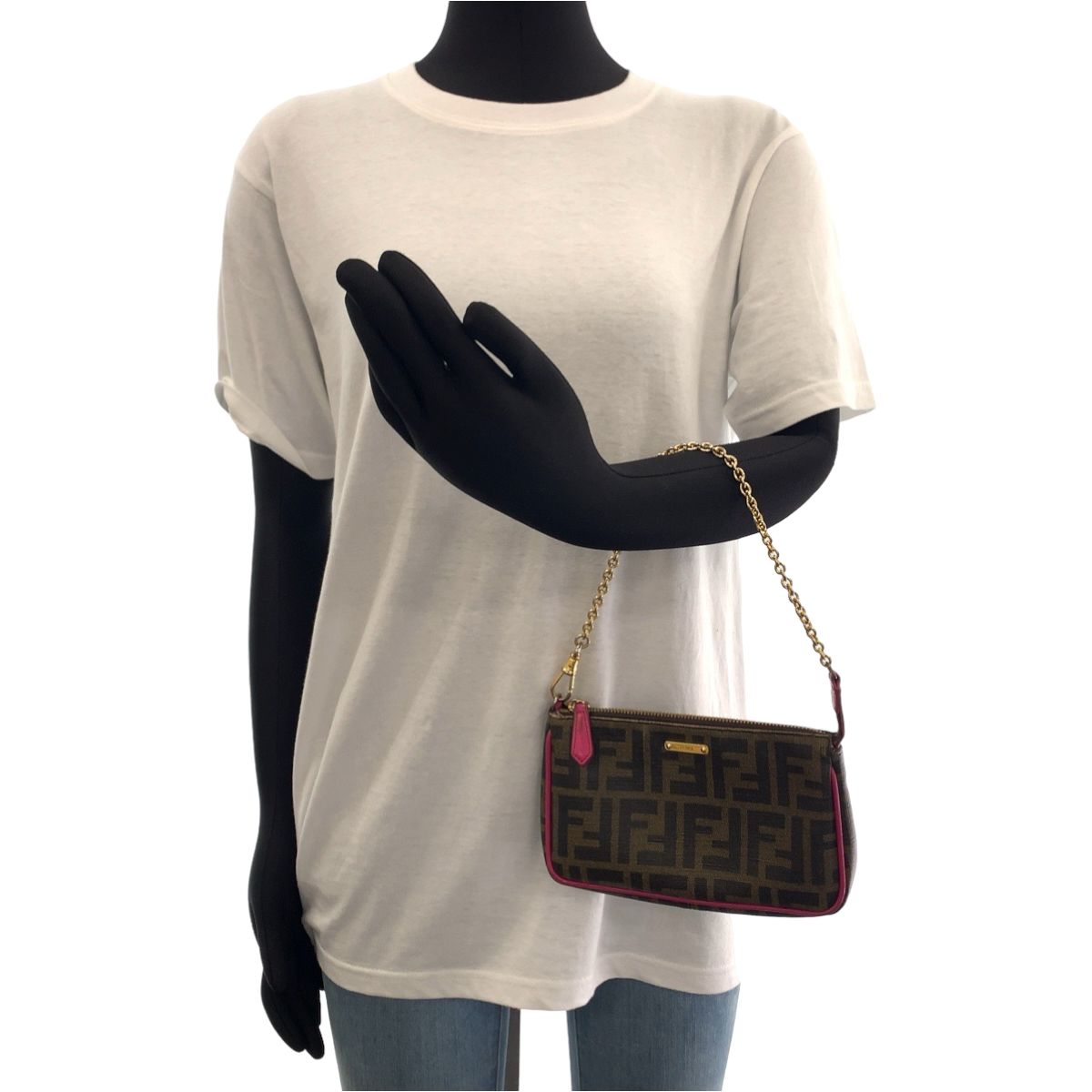 FENDI  ポーチ　レザー　ブラック×ピンク　ゴールドロゴ 楽天市場】フェンディ FENDI アクセサリーポーチ レザー