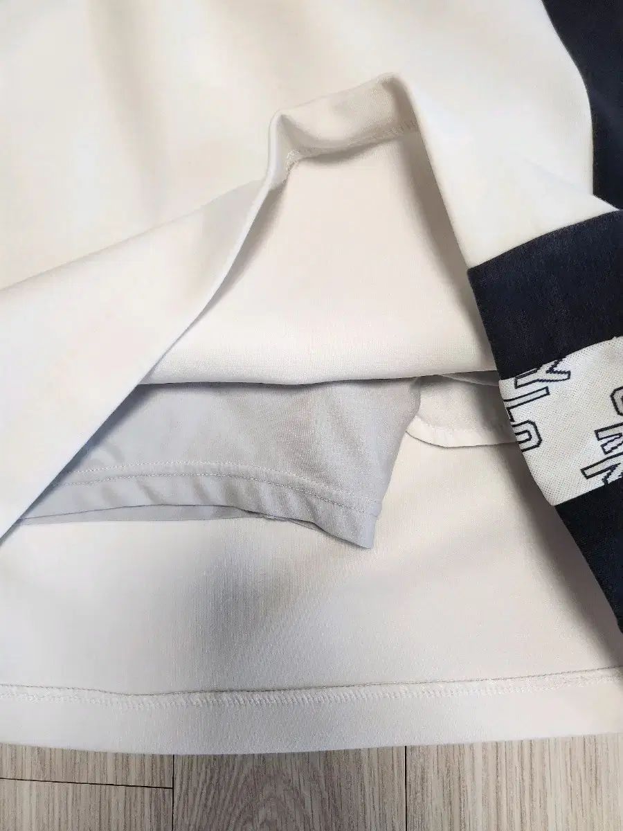 テーラーメイド ゴルフスカート＋長袖Tシャツセット