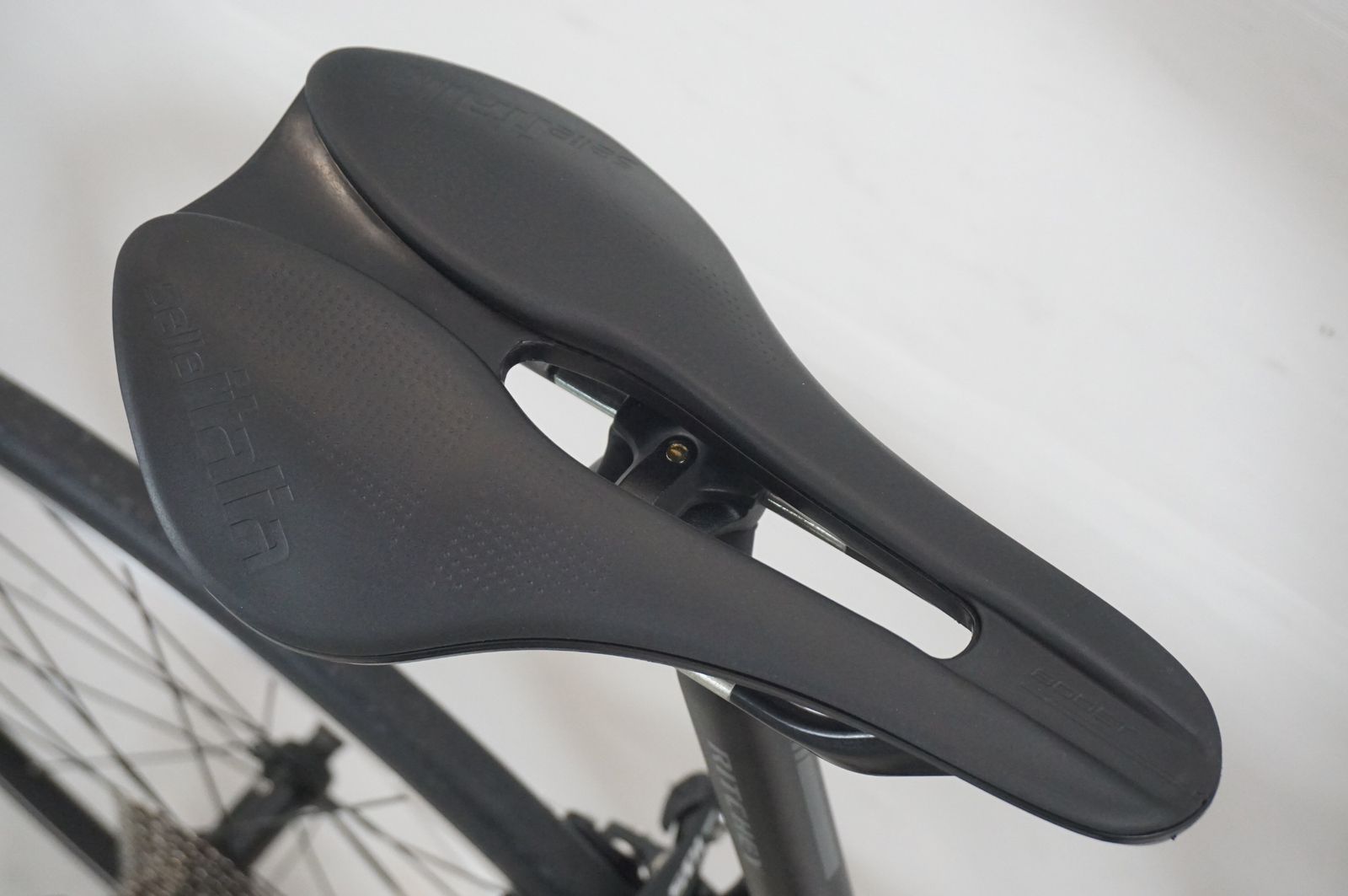 ウィリエール MONTE4