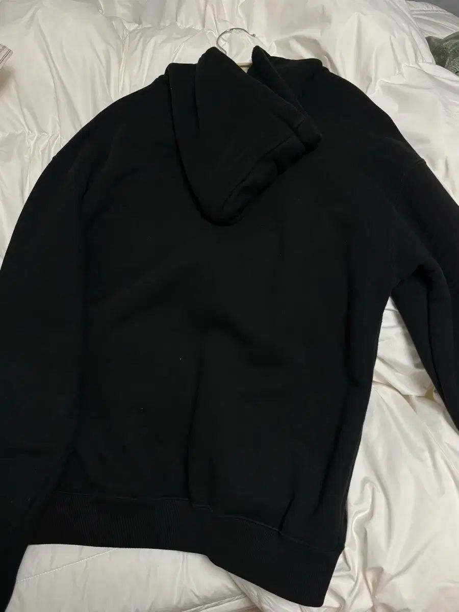 フード付きTシャツ