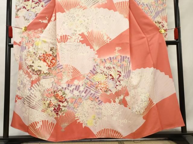 豪華振袖　作家物　絞り　舞花文　暈し染　金彩　着丈167.5cm　正絹 振袖 赤系 花模様 部分絞り 金通し 正絹