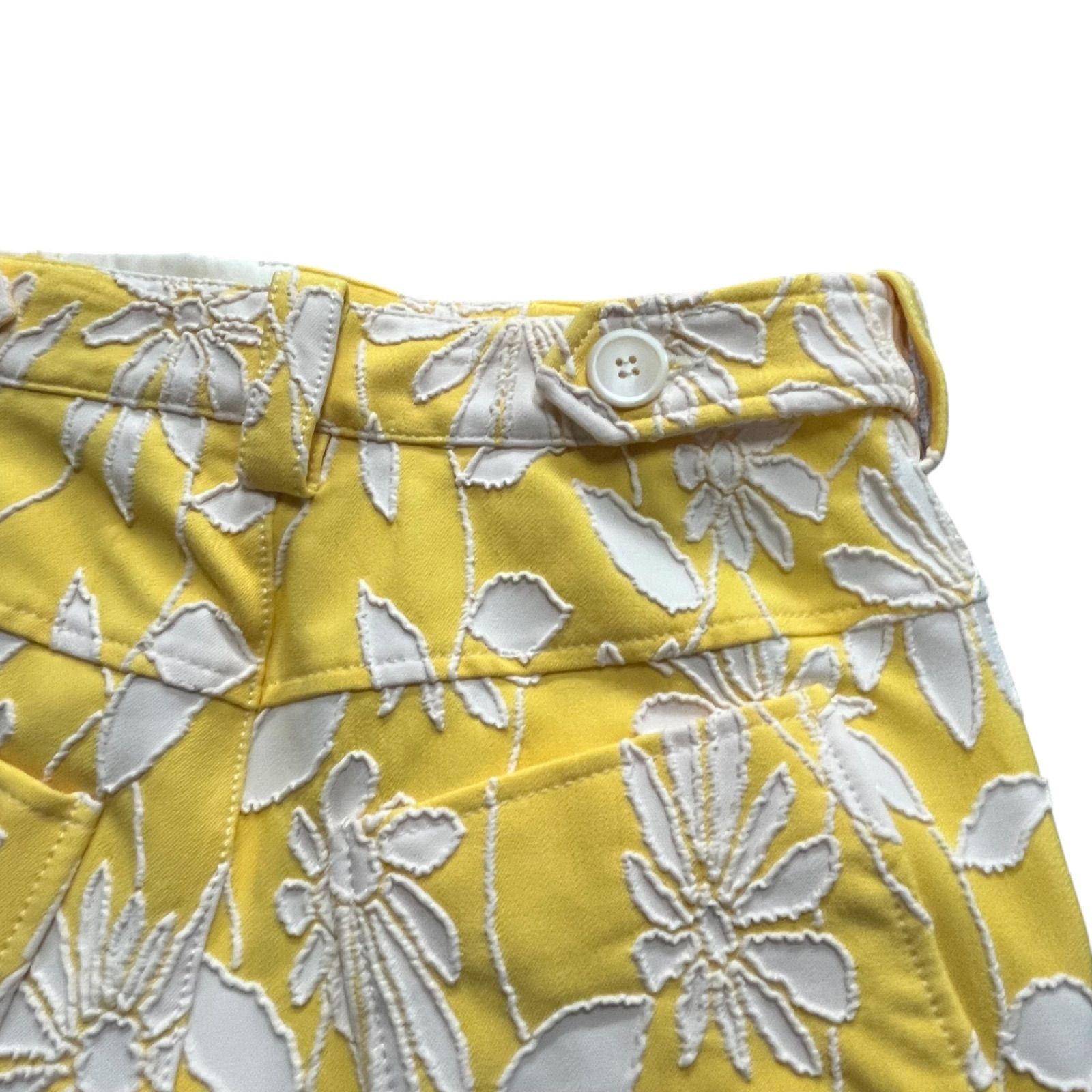 MIU MIU 花柄ショートパンツ 38 MIU MIU 花柄ショートパンツ 38