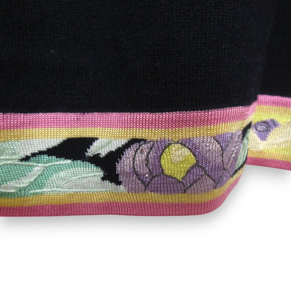 レオナール カシミヤニット 長袖トップス 黒×花プリント #42(女性用