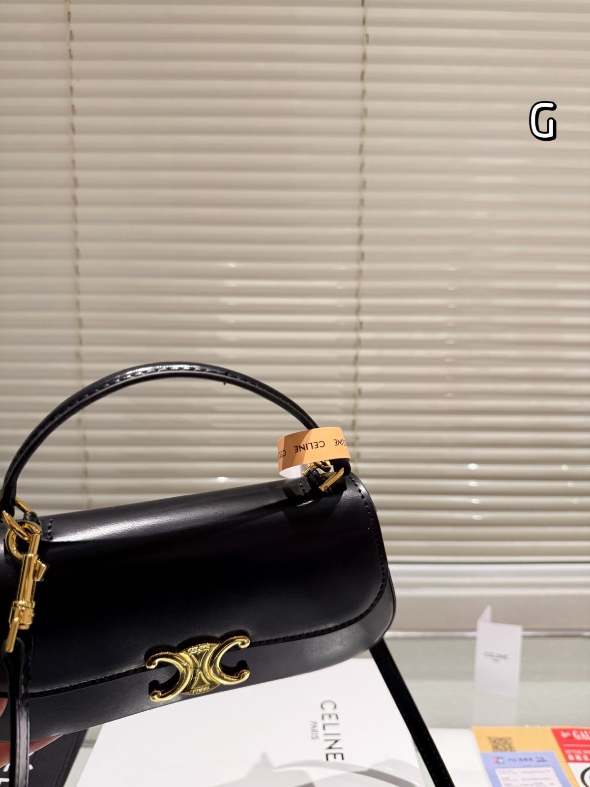 Celine] トリオンフ ショルダーバッグ - ギフトボックス付き