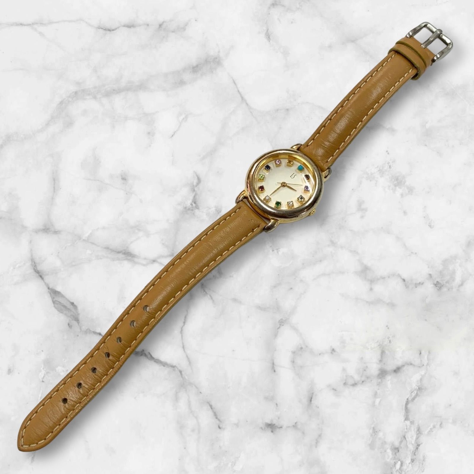 LAZY SUSAN 誕生石 バースデーウォッチ　レイジースーザン 文字盤に12の誕生石をあしらったバースデーウォッチを復刻発売