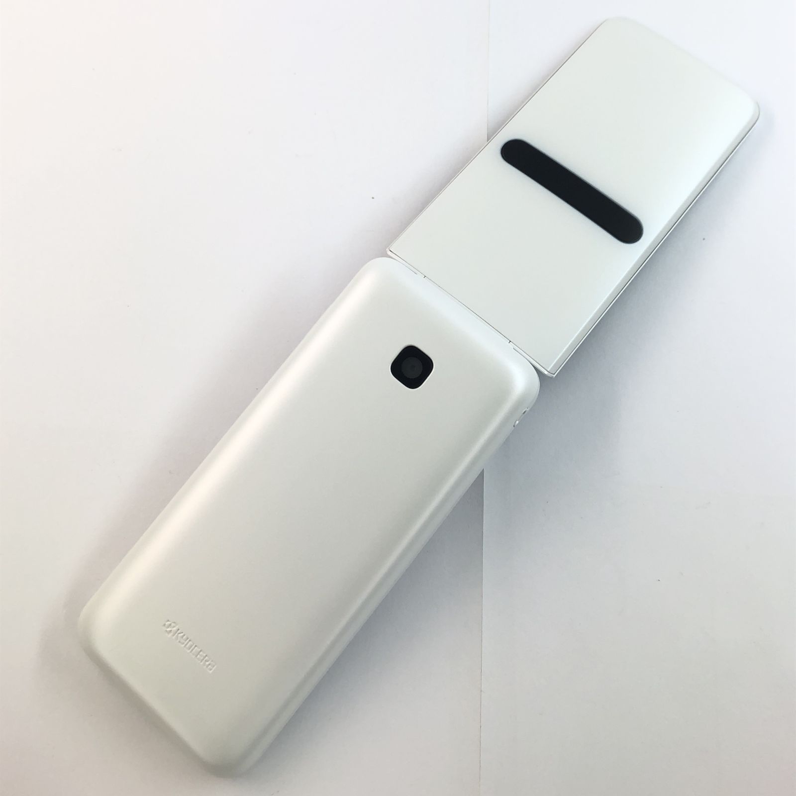 送料無料 au GRATINA KYF42 ライトブルー 美品 SIMロック解除済 】au