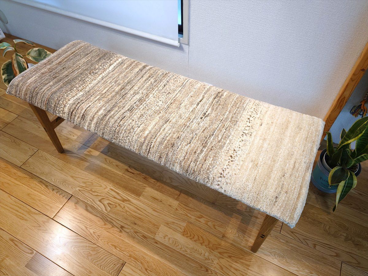 夏は涼しく冬は暖かい 天然無染ラグ ガゼニラハット ミニランナー 115x43cm アイボリー グレー P88