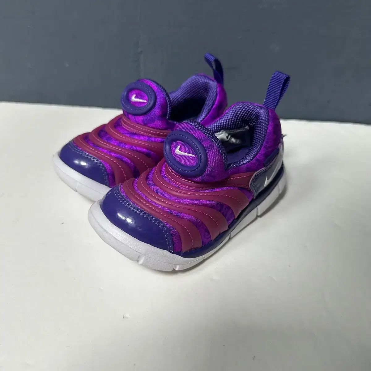 【雷市場（ポンジャン）商品韓国直送】 130 NIKE(ナイキ) キッズ ダイナモフリー スニーカー