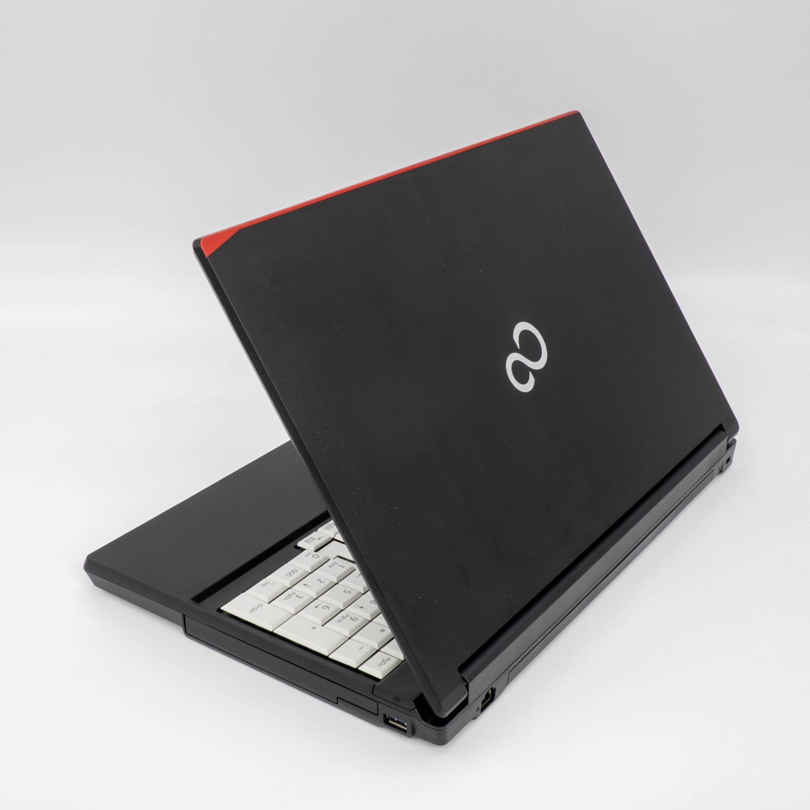 FUJITSU LIFEBOOK A576/S 初心者向け ノートパソコン FUJITSU LIFEBOOK A576/S 初心者向け ノートパソコン lifebook a576