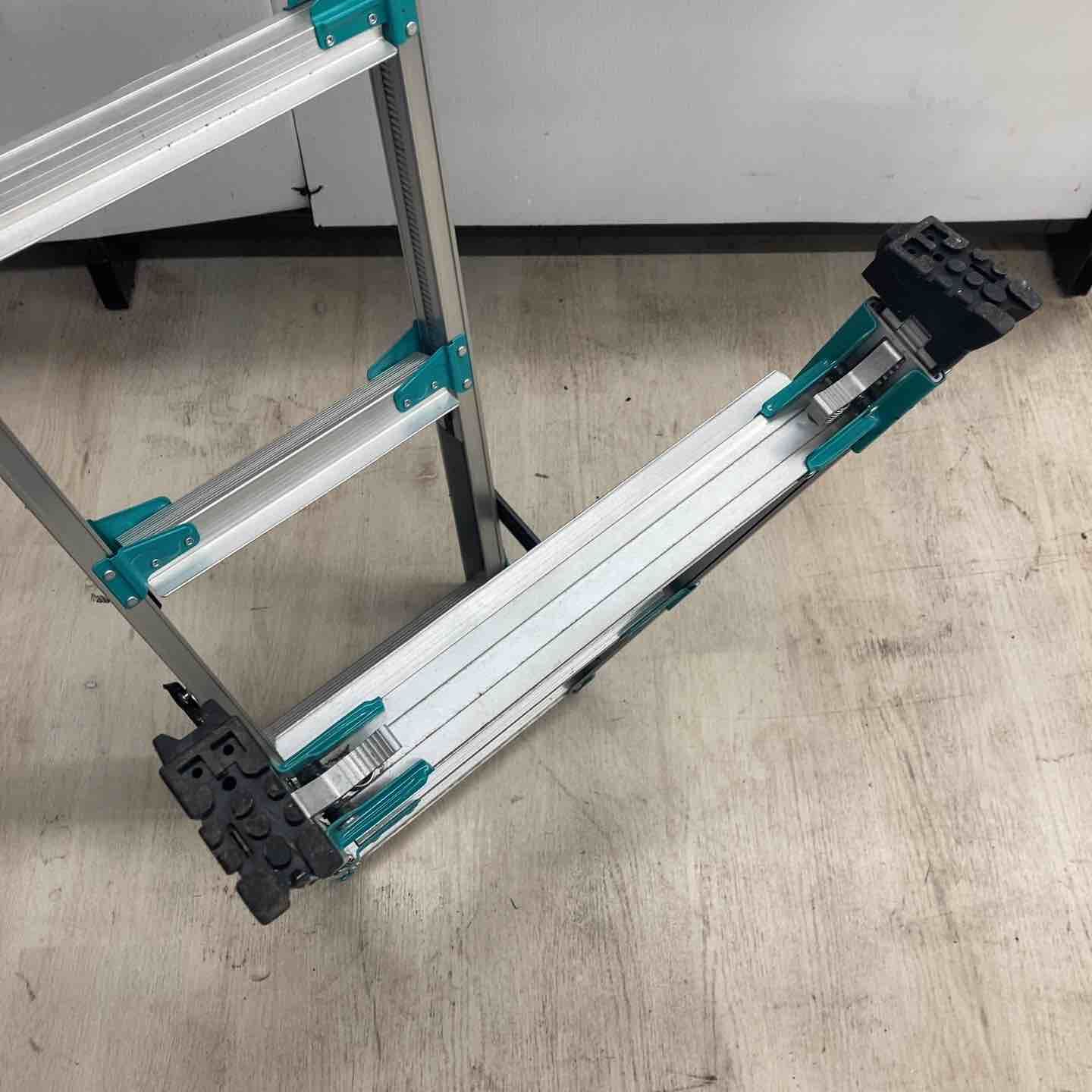 脚部伸縮式アルミはしご兼用脚立 RYZ1.0-09