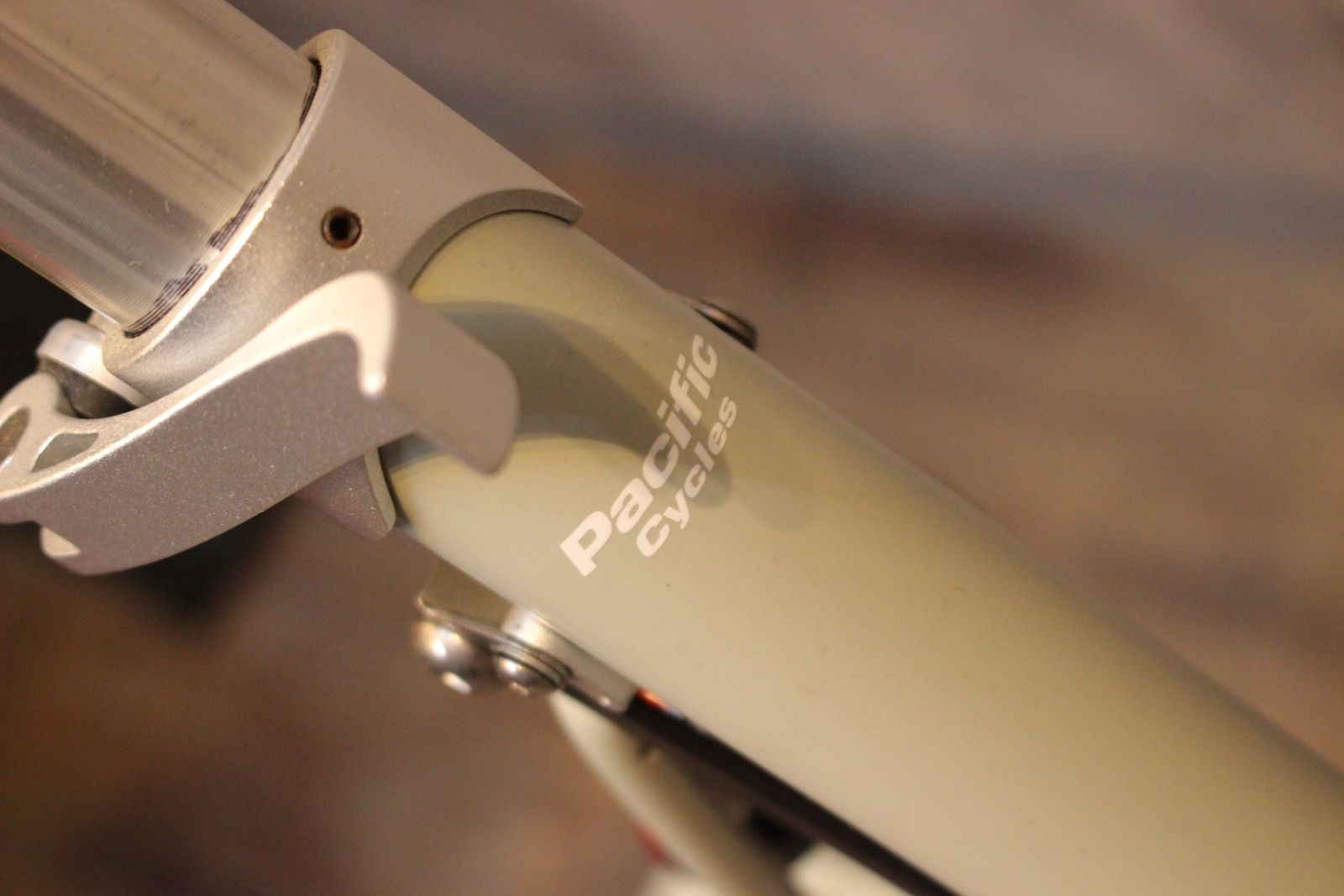 8インチ 名古屋店