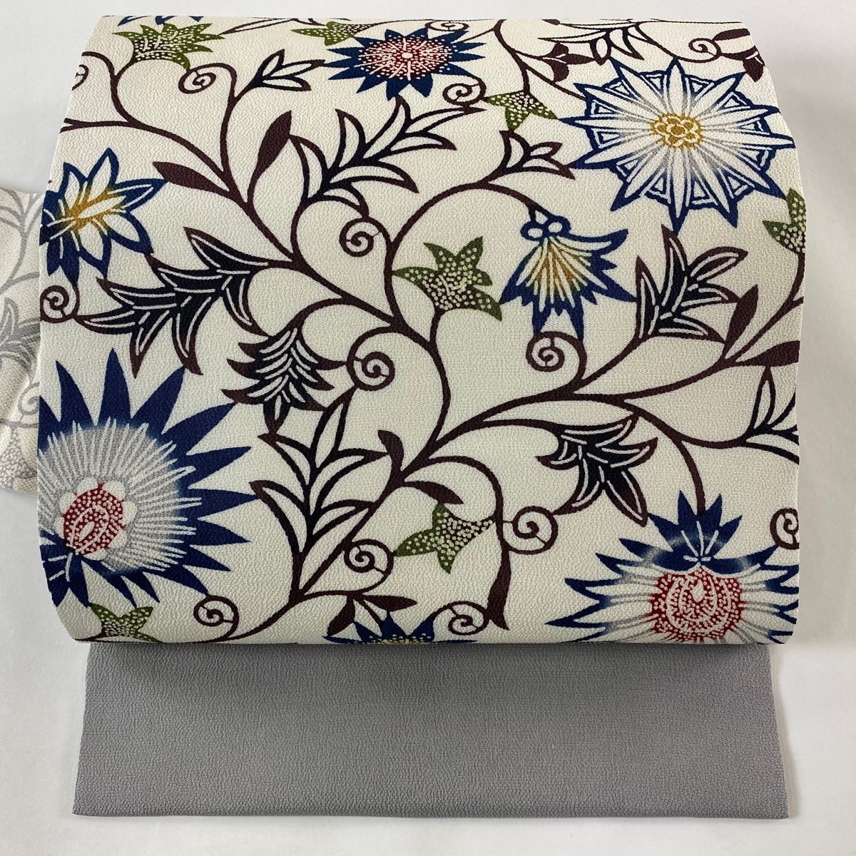 栗山吉三郎　名古屋帯　ちりめん　正絹 名古屋帯 美品 逸品 栗山吉三郎 落款 和染紅型 草花 雲文 縮緬