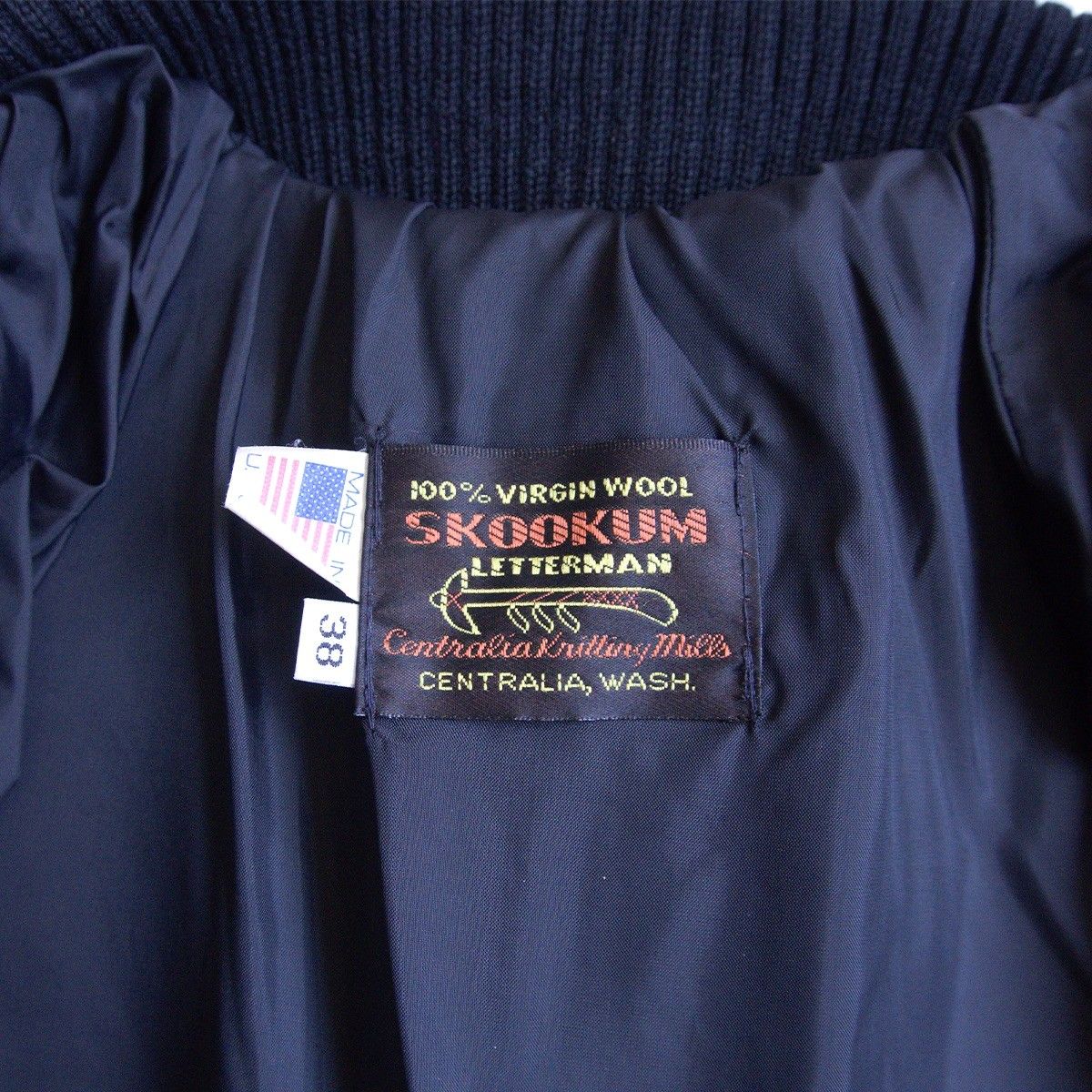 SKOOKUM スタジャン ブラック・ブルー サイズ38 美品】SKOOKUM【レザー スタジャン】38 ブラック ジャケット