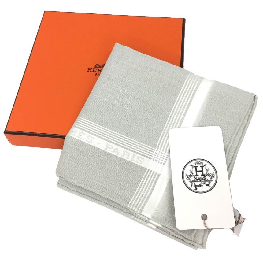 エルメス　ハンカチ　ハンカチーフ　サングル・アン・フィネス　カザック　新品 エルメス ハンカチーフ サングル・アン・フィネス 水色 カザック 綿