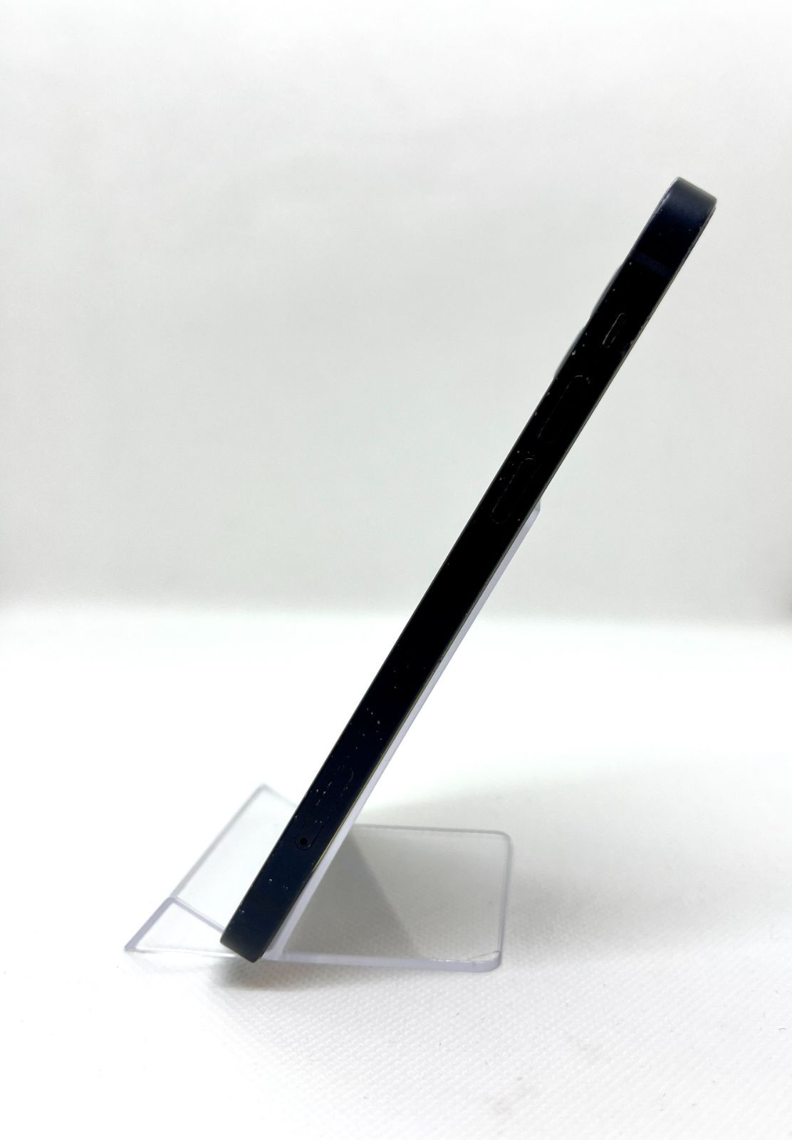 良品】【バッテリー新品】iPhone 12 64GB ブラック 3558 SIM
