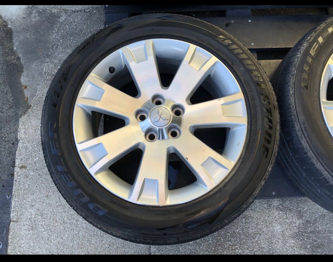 三菱 デリカ D:5 純正 7J+38 18インチ タイヤホイール 4本セット