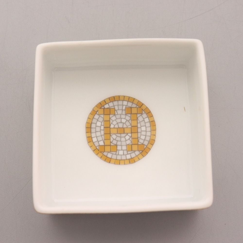 シュガーボックス 陶磁器製品