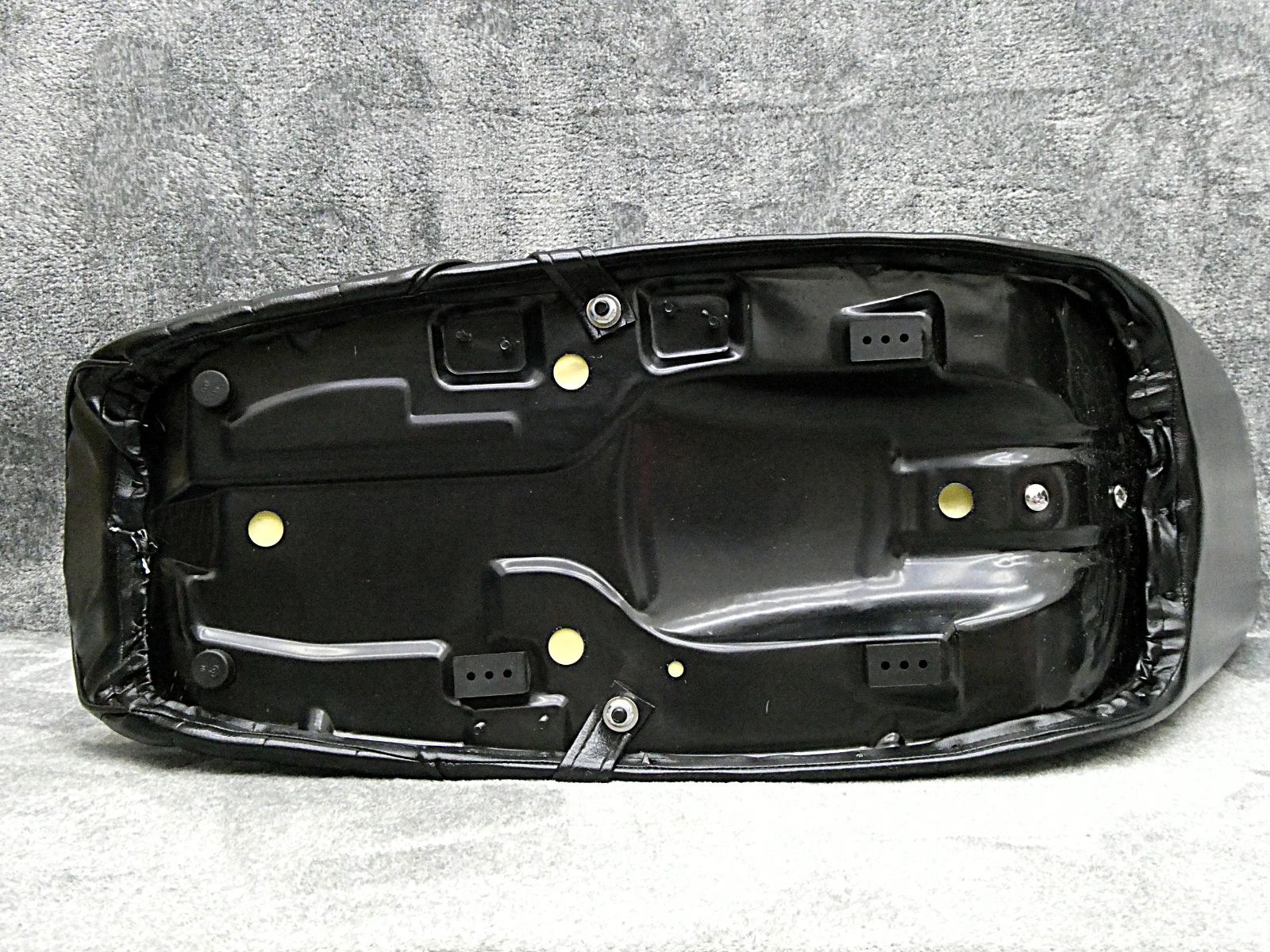 GS400 40cm 茶黒色 三段シート 補強入 革製 GS400 黒皮 40cm 三段シート/補強入 ブラック 3段シート あんこ