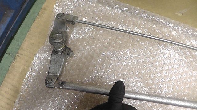 ブレーキペダル