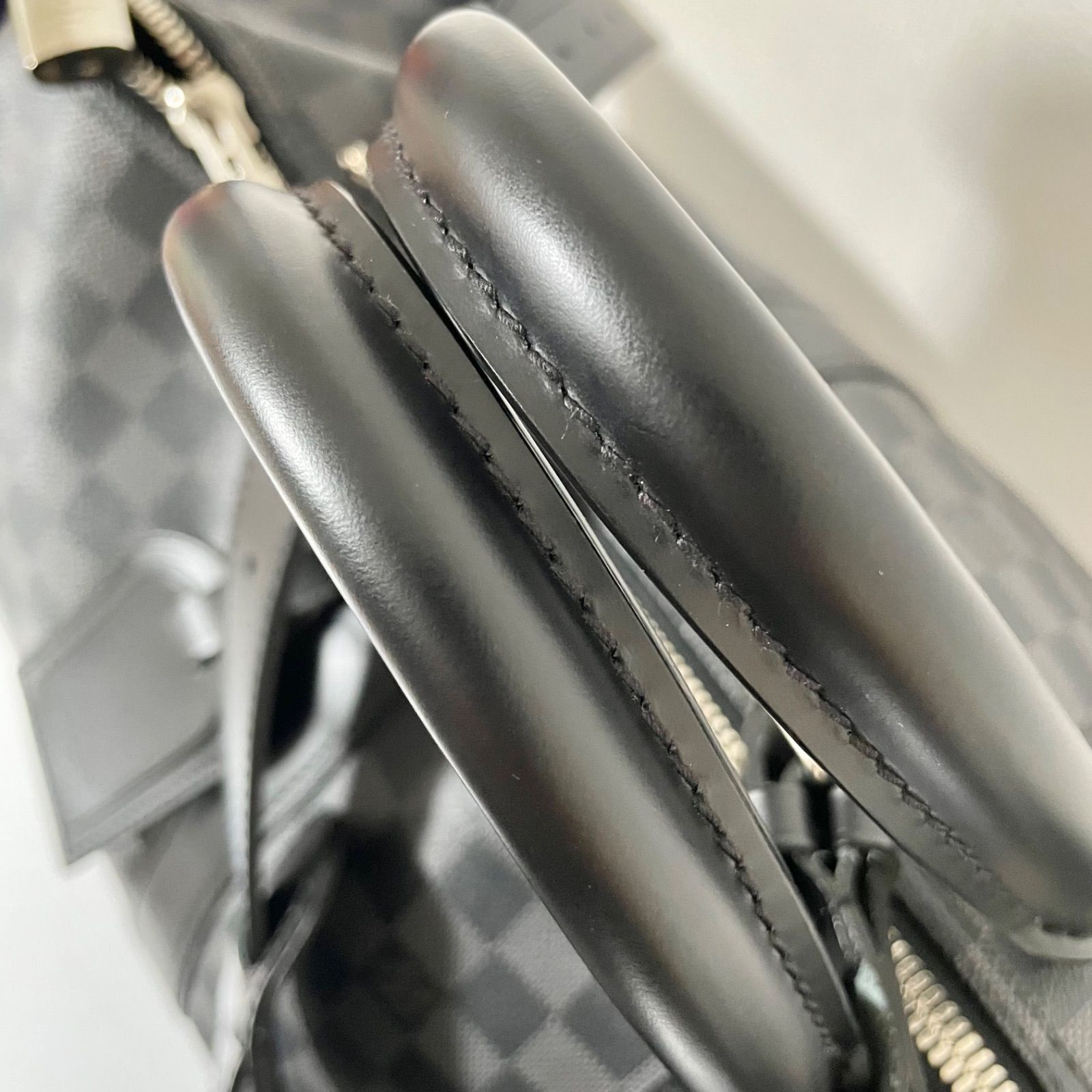 ルイヴィトン LV