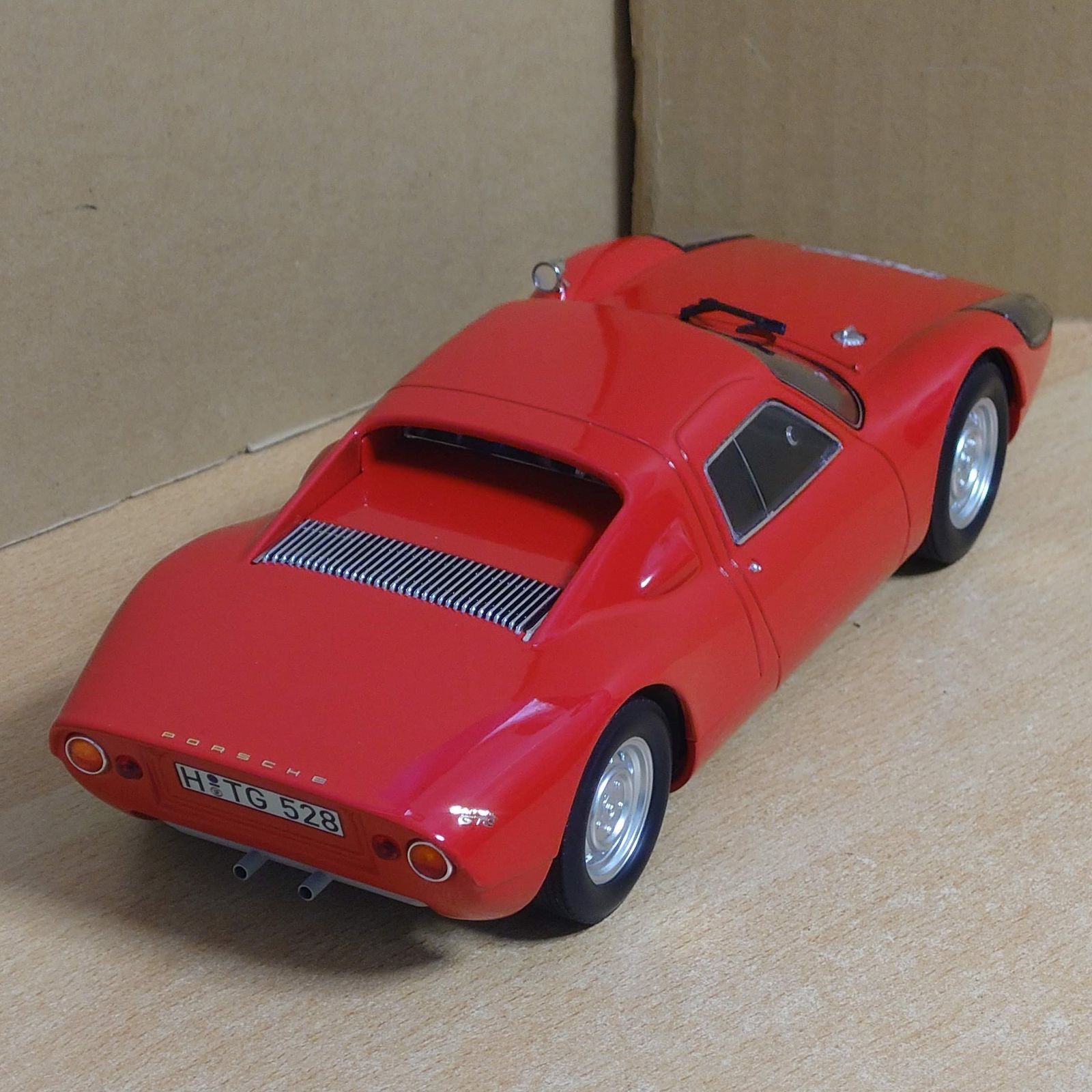1/18 ポルシェ 904 GTS 1964 レッド Porsche ノレブ製 Norev 1:18 Porsche 904 GTS year 1964 red 187443 model car
