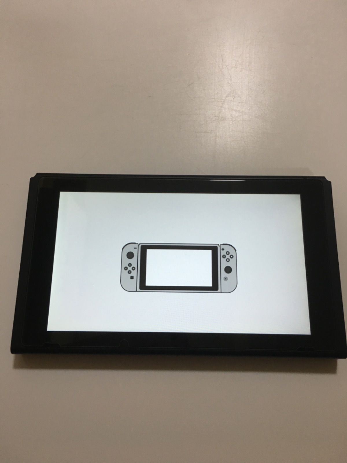 【当店独自1年保証付】未対策機  Nintendo switch 任天堂スイッチ　ニンテンドースイッチ　本体のみ　ガラスフィルム貼付済