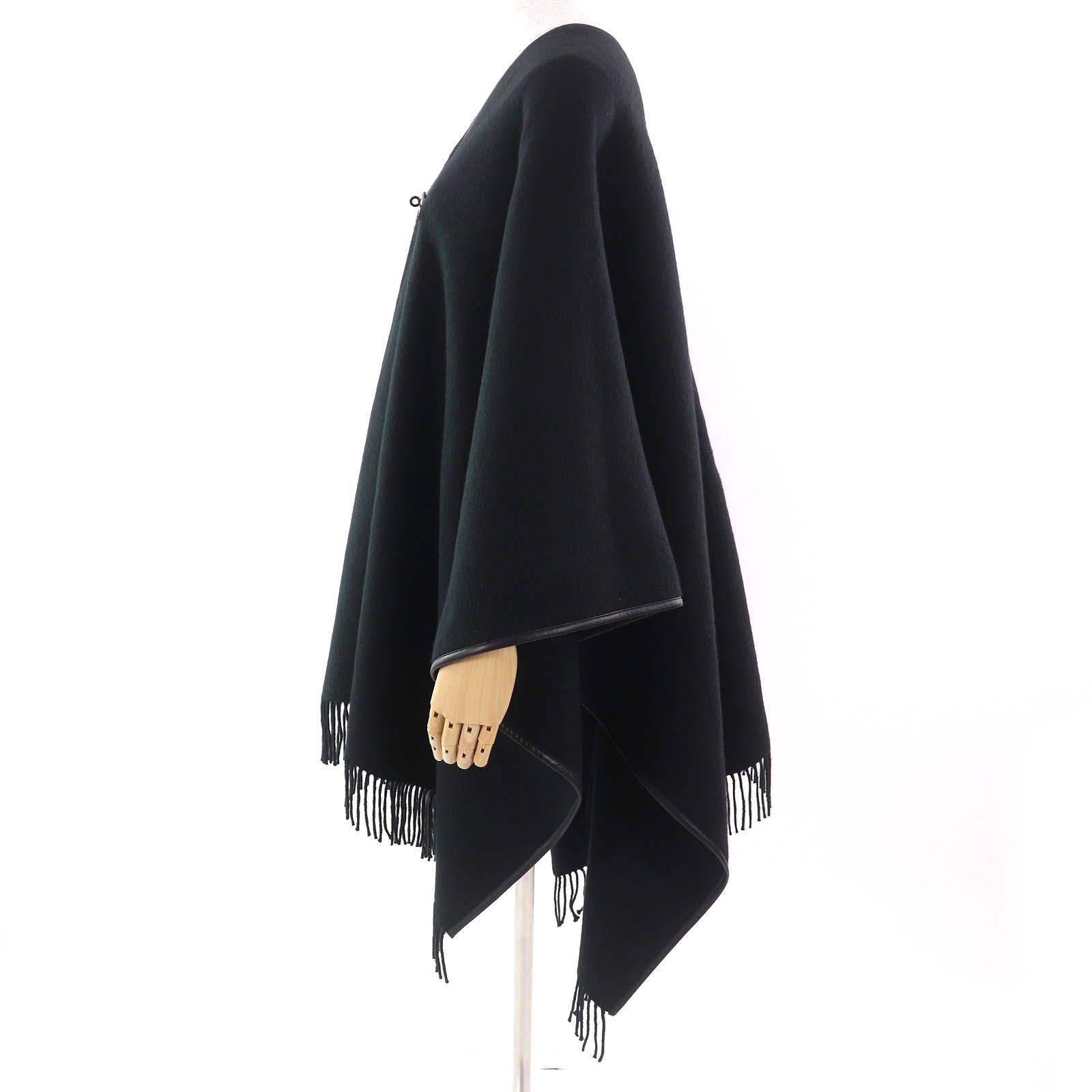 HERMES カシミヤ100％ レザーベルト ニットボレロ ケープ ポンチョ HERMES カシミヤ100％ レザーベルト ニットボレロ ケープ ポンチョ