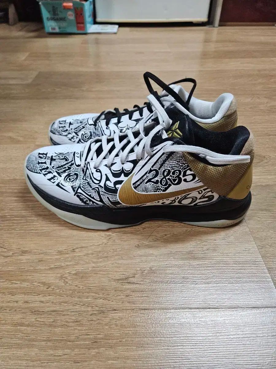 コービー 5 た*ん様 ナイキ コービー5 KOBE5 アンディフィーテッド
