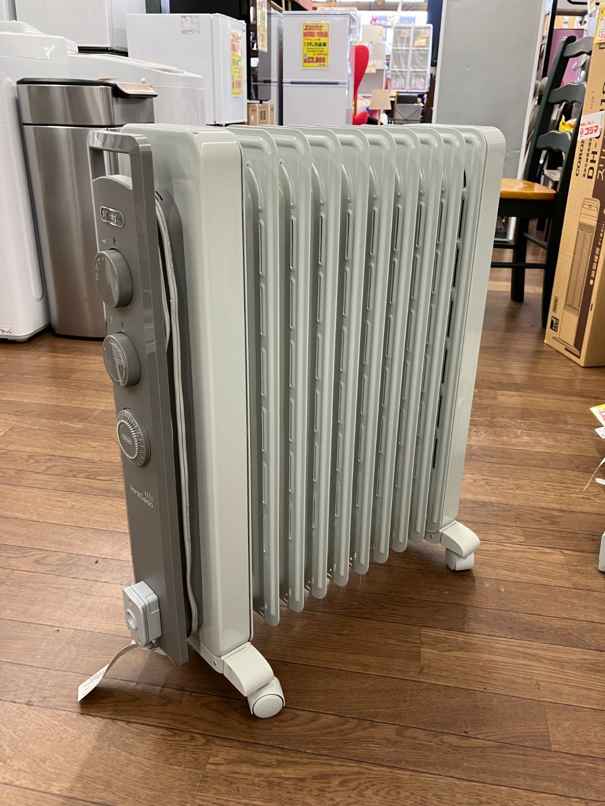 De Longhi オイルヒーター ヴェルティカルド C9-124 T
