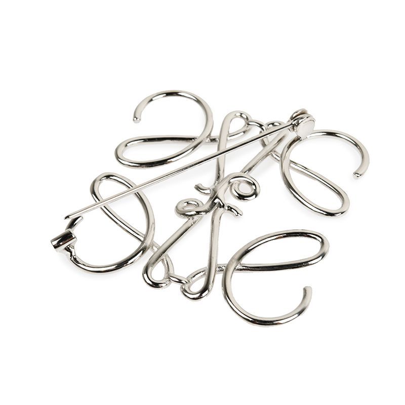 【LOEWE】アナグラム　ブローチ(シルバー) ロエベ LOEWE LOEWE ブローチ ANAGRAM BROOCH アナグラム