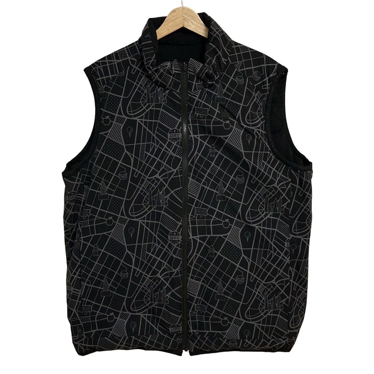 MONCLERCHEVAL GILET ダウンベストサイズ2 三角タグ付き MONCLERCHEVAL GILET ダウンベストサイズ2 三角タグ付き