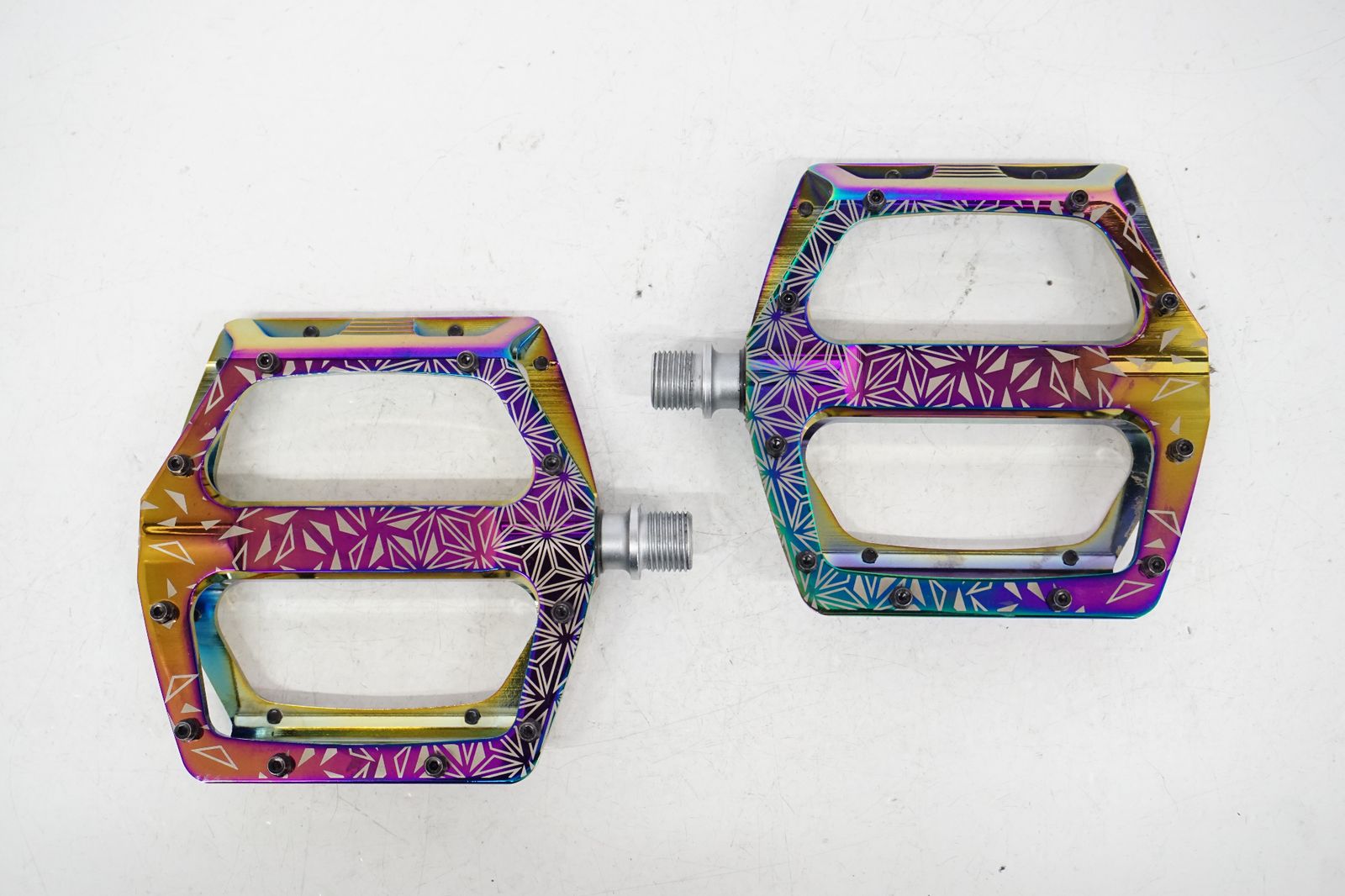 SUPACAZ スパカズ KRYPTO ペダル バイチャリ浜松店