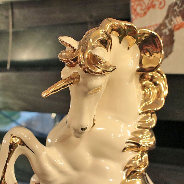 陶器 動物 ウマ 置物 イタリア製 AHURA ブラックー ゴールド - 置物