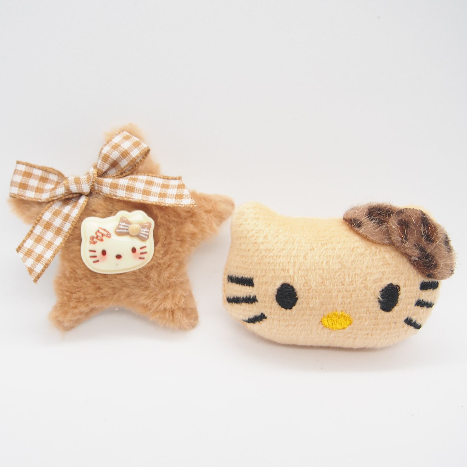 レア♥レトロ キティ ビッグぬいぐるみ2点セット♡ ハローキティxmasサンタシルバーゴールド帽子ぬいぐるみ2点