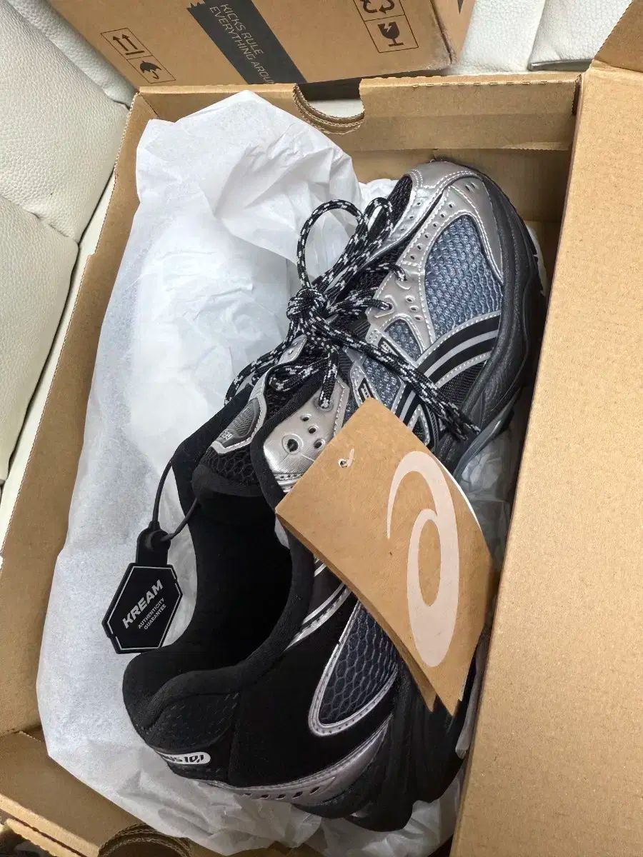 Asics アシックス ゲル ニンバス ピュアブラックシルバー KREAM 選択肢があります