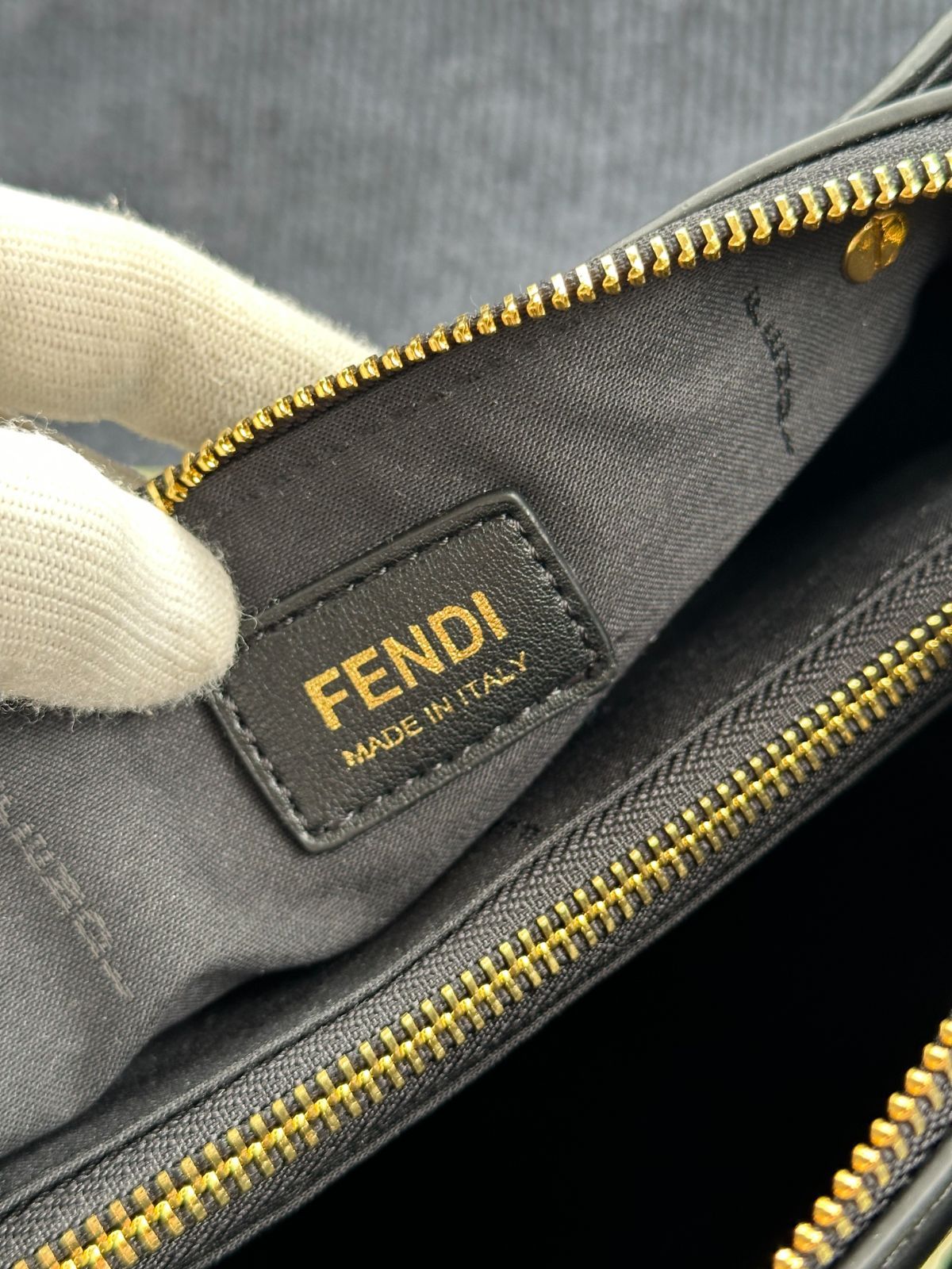 極美品✧【FENDI】バイザウェイ　ミディアム　ブラック