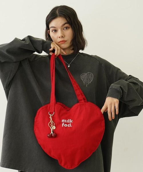 【MilkLove】ポストカード3枚とキーホルダー3個（シークレット付き） MilkLove】ポストカード3枚とキーホルダー3個（シークレット付き